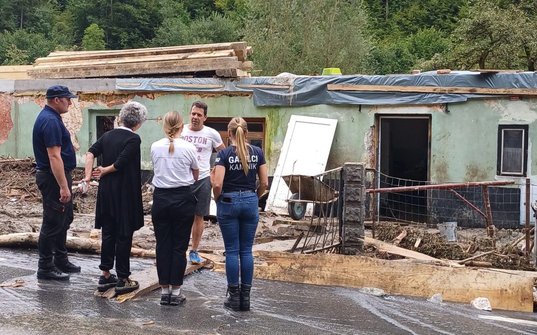 Leto po uničujočih poplavah – še dolga pot do urejenih domov